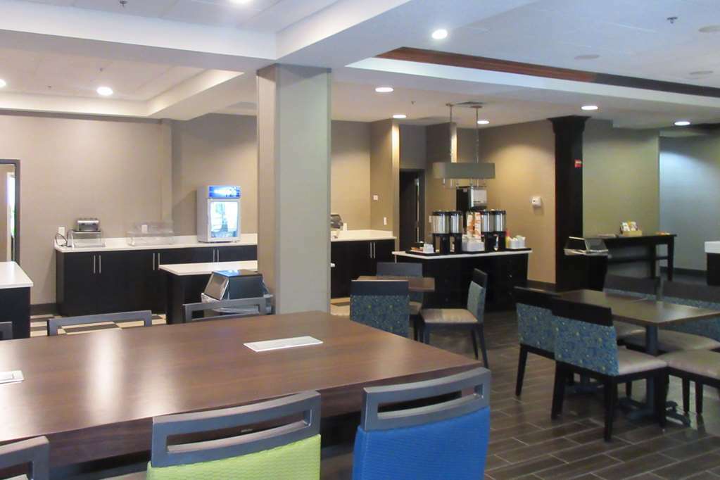 Comfort Inn & Suites Logan Near University Restaurang bild